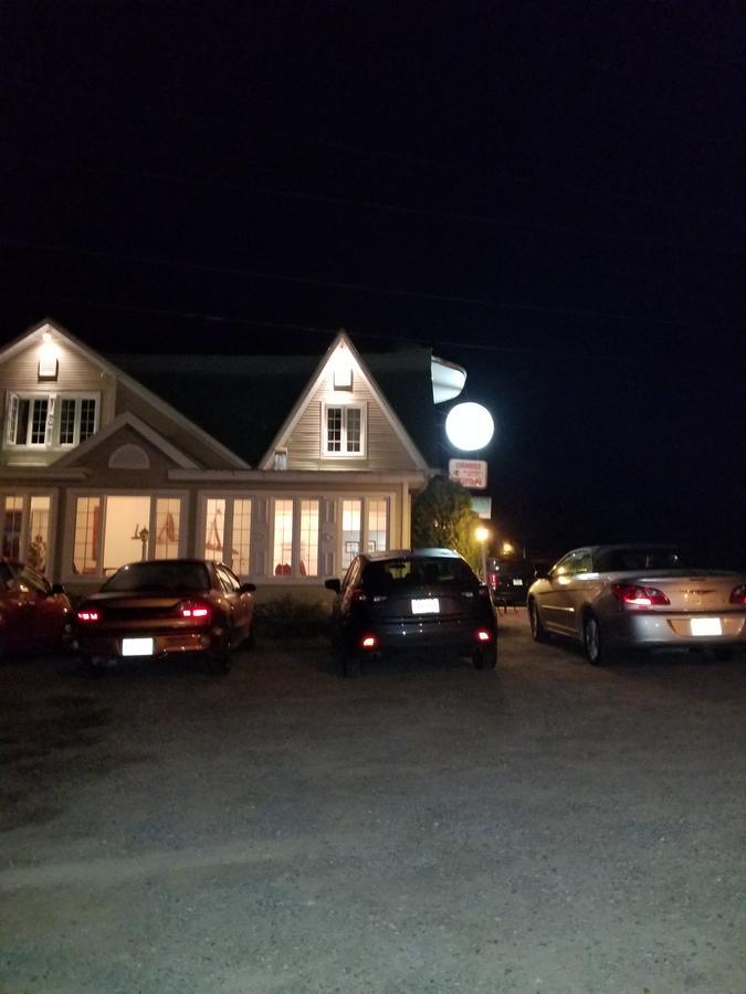 Hotel Au Vieux Bardeau Deschambault Eksteriør bilde